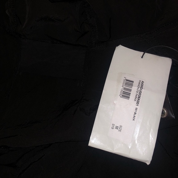 1017 ALYX 9SM Hooded Rain Jacket Size M - Picture 5 of 8